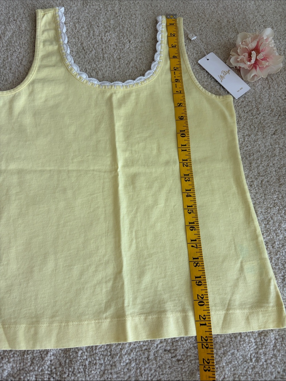 Lilly Pulitzer Pale Yellow Scoop Neck Tank with White Lace Trim - Picture 3 of 9